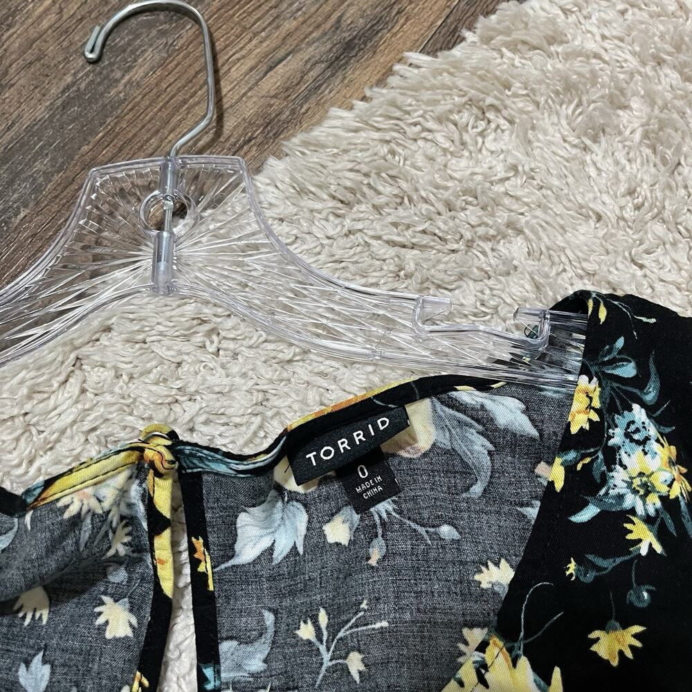 Torrid Size 0X Black Yellow Floral Drawstring Shirred Skater Challis Mini Dress - Picture 5 of 7